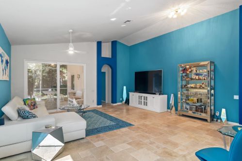 308 Alana Ave, Fort Pierce, FL 34986-2609