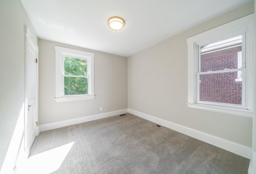 18 Taylor Ave, Newport KY  41075-1336 exterior