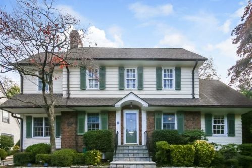 16 Ridgecrest, Scarsdale, NY 10583-2012
