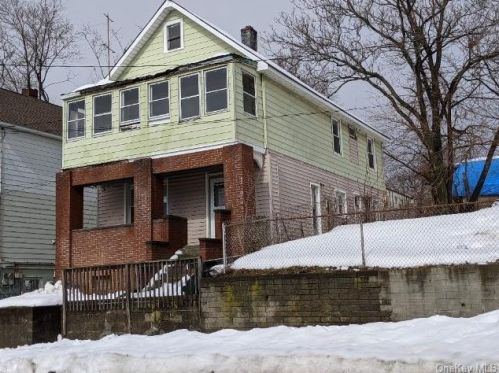 256 Renwick St, Newburgh NY  12550-6029 exterior