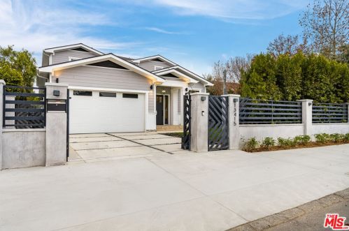 13415 Magnolia Blvd, Van Nuys, CA 91423-1534