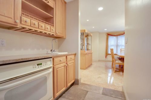 162 Miller Place Rd, Miller Place NY  11764-2803 exterior