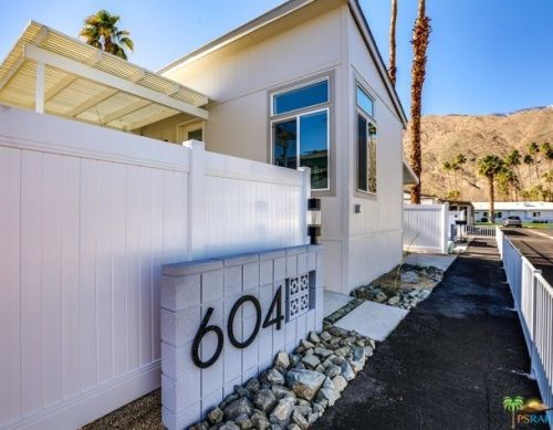 226 Lei Dr, Palm Springs, CA 92264-9049