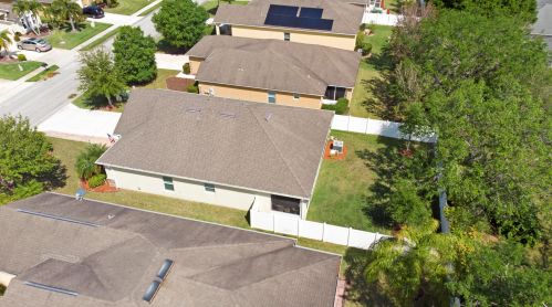 8171 Westfield Cir, Vero Beach FL  32966-1282 exterior