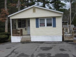 3 Trout Brook Dr, Nashua NH  03062-1124 exterior