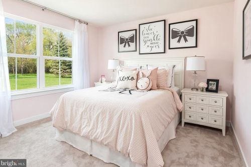 33 Winifred Dr, Hanover PA  exterior