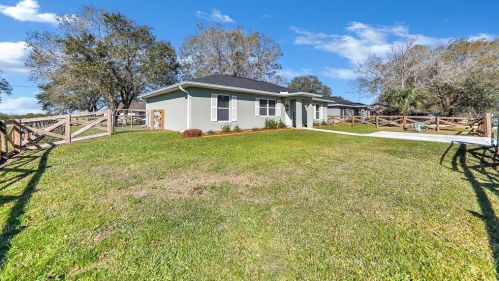 1833 Floridian Cir, Arcadia, FL 34266-5561