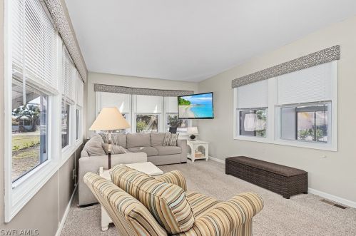 4794 Sandpiper Dr, Saint James City FL  33956-2833 exterior