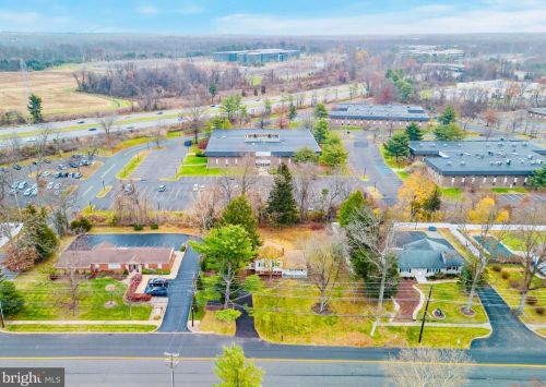 84 Franklin Corner Rd, Lawrence Township NJ  08648-2102 exterior