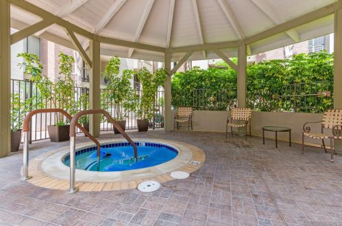 750 State St, San Diego CA 92101-6031 exterior