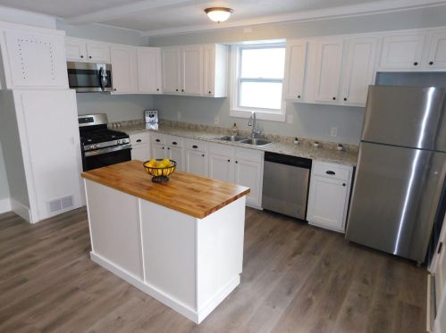 242 Merrill Ave, Fond Du Lac, WI 54935-3616
