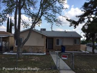3101 Lake St, Bakersfield CA  93306-5422 exterior