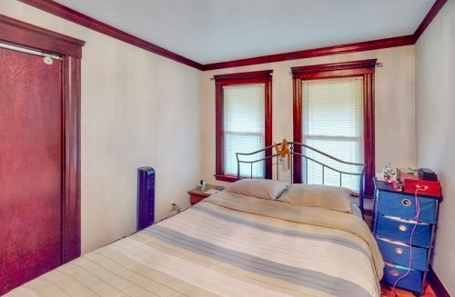 291 St, Dedham MA 02026-2044 exterior