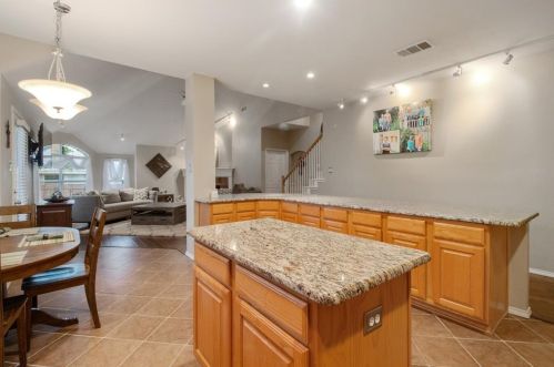 3516 Marquette Dr, Denton TX  76210-8735 exterior