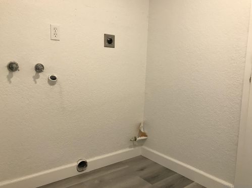 13306 Bavarian Dr, San Diego CA  92129-2373 exterior