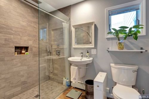 121 Herrick Ave, Teaneck NJ  07666-4106 exterior