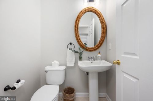 11476 Sand Cove Rd, Selbyville DE  19975-3730 exterior