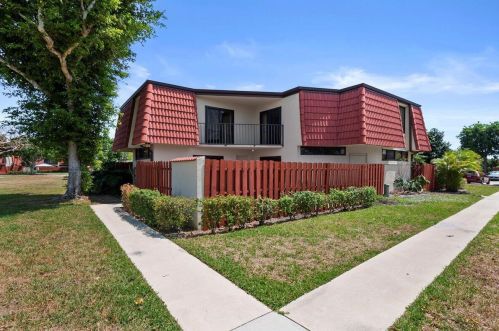3732 Victoria Dr, West Palm Beach, FL 33406-4993