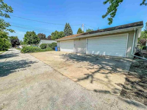 904 Werner St, Watertown, WI 53098-3029