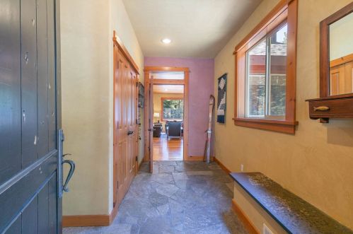 11076 Sitzmark Way, Truckee, CA 96161-6128