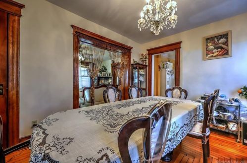 76 Savoy St, Bridgeport CT 06606-4122 exterior