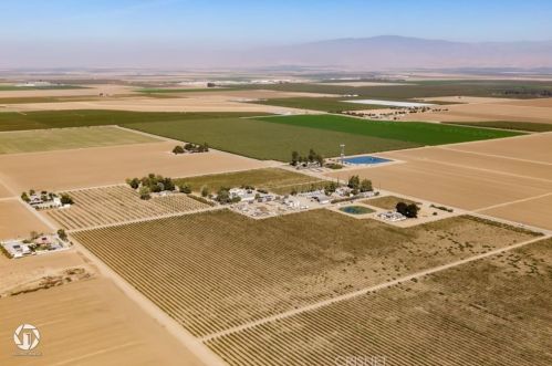 15414 Cuda Dr, Bakersfield CA  93307-9279 exterior