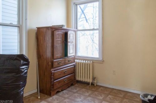 93 16th St, East Orange NJ  07017-5212 exterior