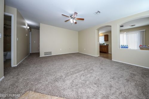 2942 Mechica Ct, Tucson, AZ 85745-8732