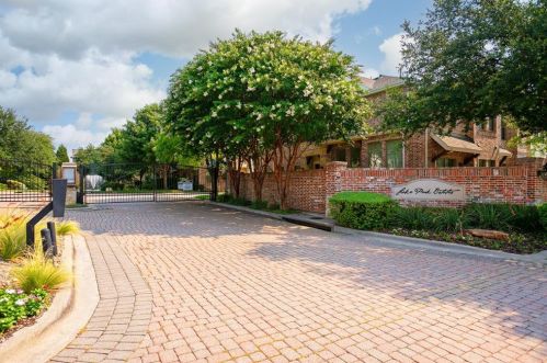 1224 Lake Pointe Way, Richardson TX  75080-8409 exterior