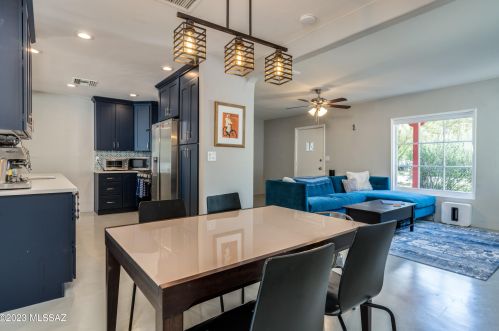 221 Calle De Jardin, Tucson AZ  85711-3406 exterior