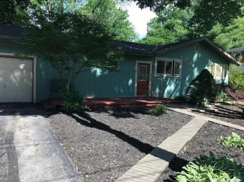 121 Fraser Ln, Hobart, IN 46342-3448