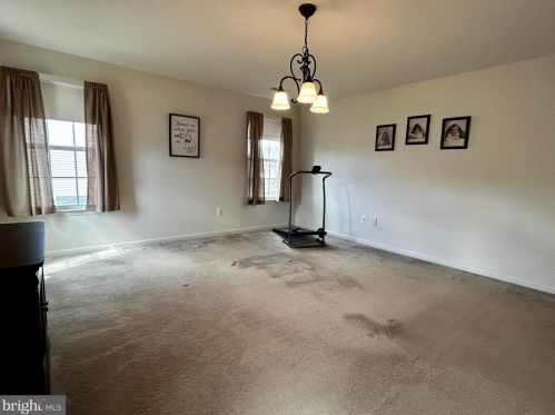 148 Killian Ln, Charles Town WV  25414-4939 exterior