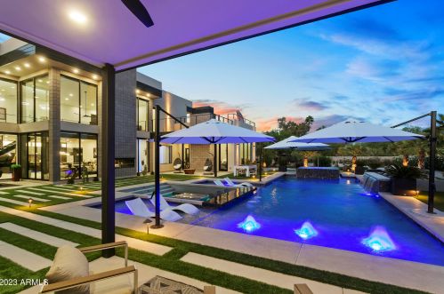 10019 57th St, Scottsdale AZ  85253-1137 exterior