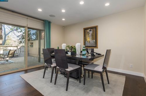 5213 Springdale Ave, Pleasanton CA 94588-3644 exterior