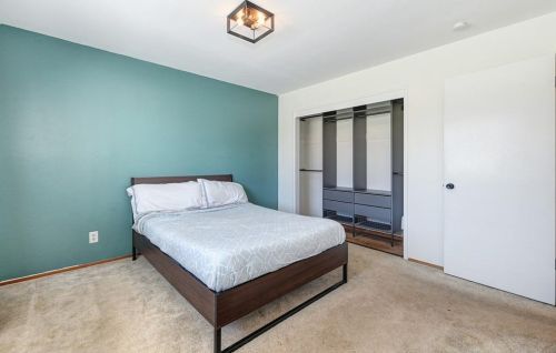 9406 Acapulco Way, Elk Grove CA  95624-1902 exterior