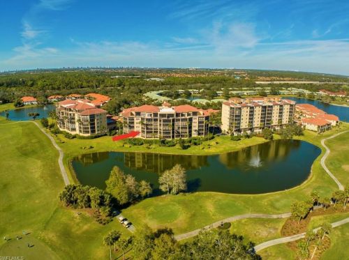 570 El Camino Real, Naples FL  34119-4790 exterior