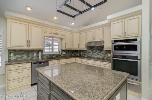 1740 Lago Mar Dr, Melbourne FL  32940-6328 exterior