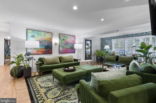 7751 Willow Point Dr, Falls Church VA  22042-7534 exterior