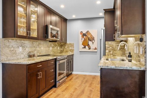 1229 Grove Cir, Benicia CA  94510-1711 exterior