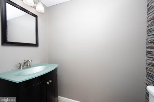 162 Morris Ave, Blenheim NJ 08012-2931 exterior