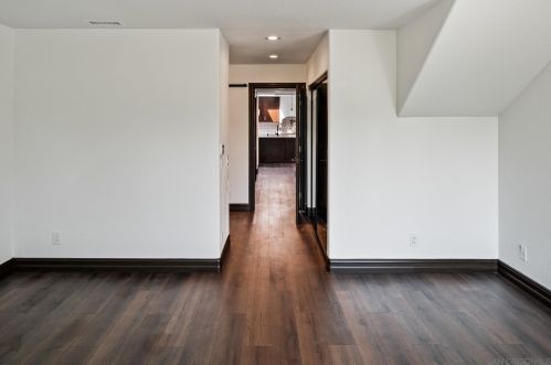 4792 Galicia Way, Oceanside CA  92056-5122 exterior