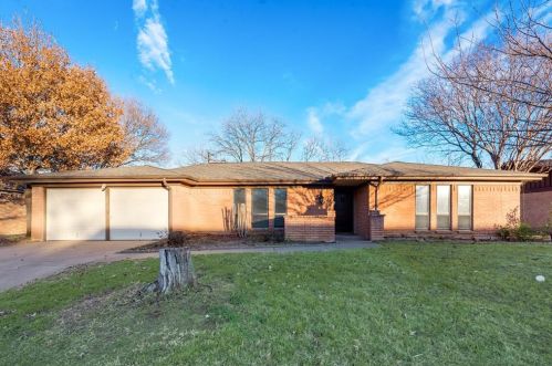 7809 Pebbleford Rd, Fort Worth, TX 76134-4508