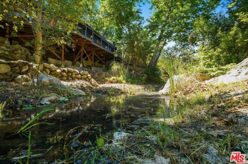 204 Topanga Canyon Blvd, Topanga CA  90290-3837 exterior