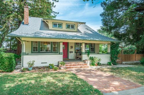901 3rd St, Woodland, CA 95695-4903