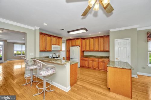 24 Chamber Ln, Columbus NJ  08022-2313 exterior