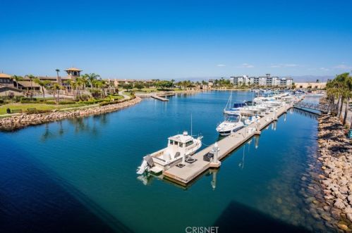 1545 Windshore Way, Oxnard CA  93035-1406 exterior