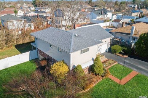 3 Dakota St, Deer Park, NY 11729-2507