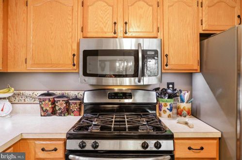 27 Heritage St, Trenton NJ exterior