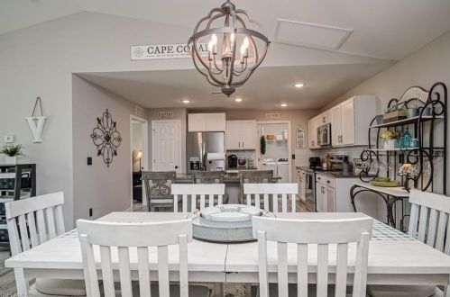 1123 4th Pl, Cape Coral FL  33990-0028 exterior