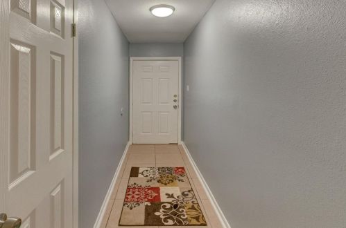 313 Milam St, West Columbia, TX 77486-2762